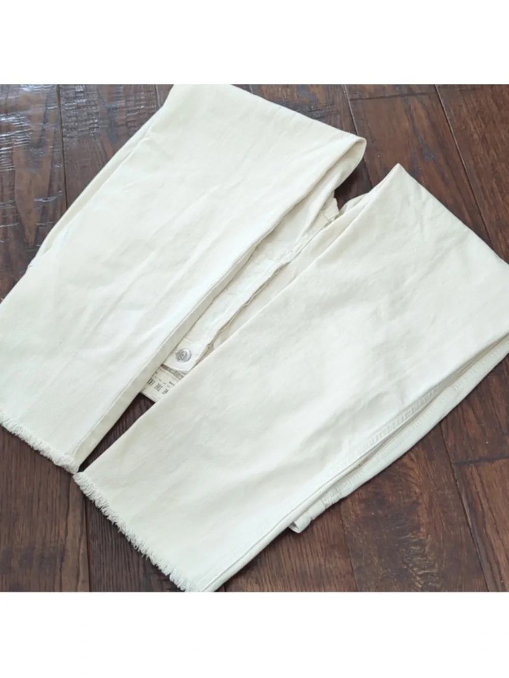 Free People We The Free Ivory Cropped Jeans High Rise Raw Hem - Size 30